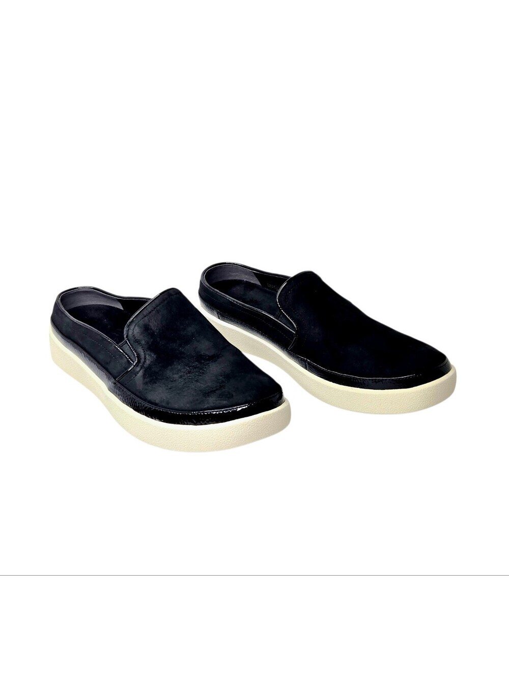 Vionic Effortless Slip On Mule/sneaker.  Black Suede. Size 6.